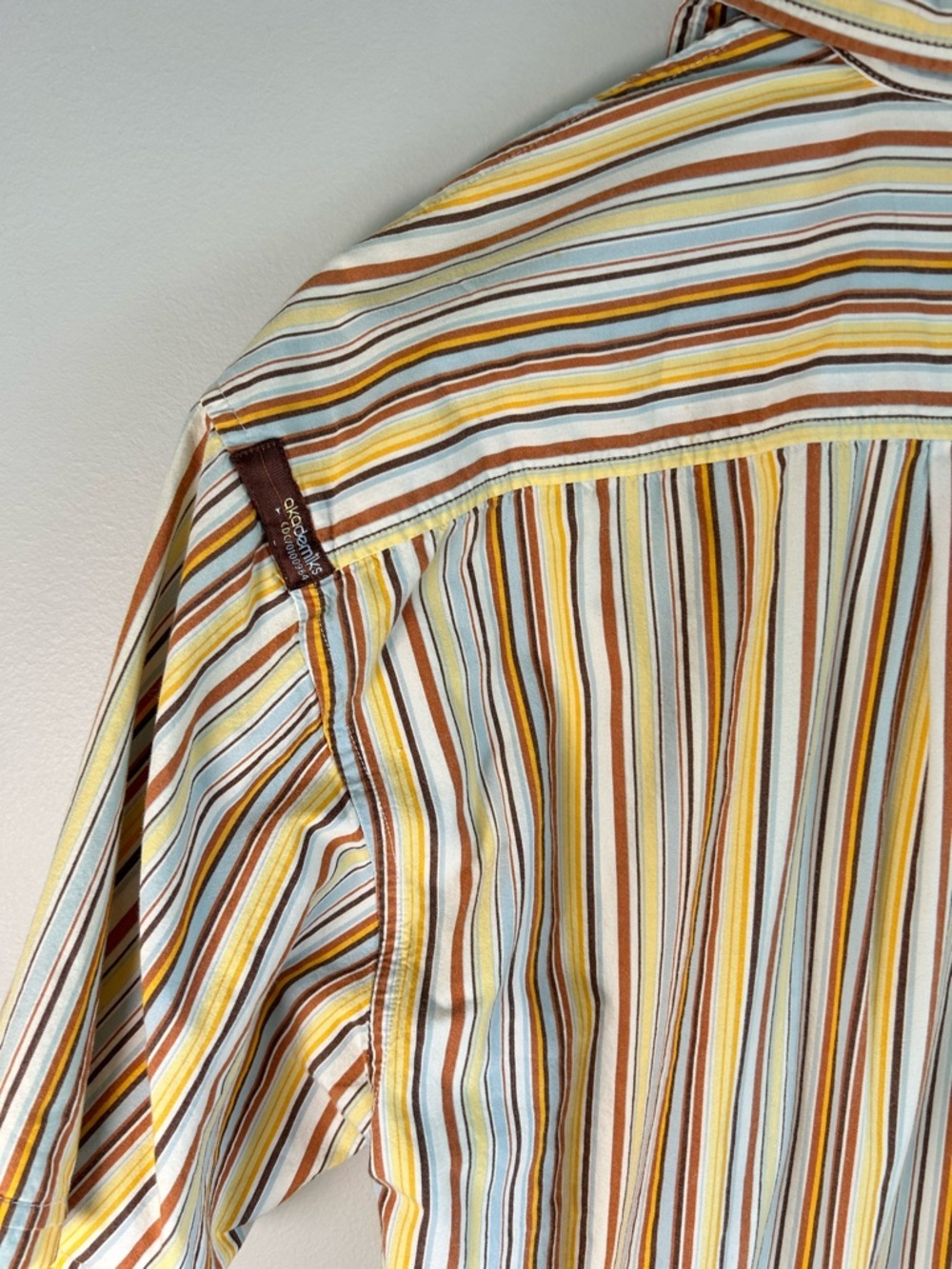 Vintage Akademiks Mens Button Down Shirt Sz M Multicolor Vertical Stripes Cotton - Picture 8 of 10